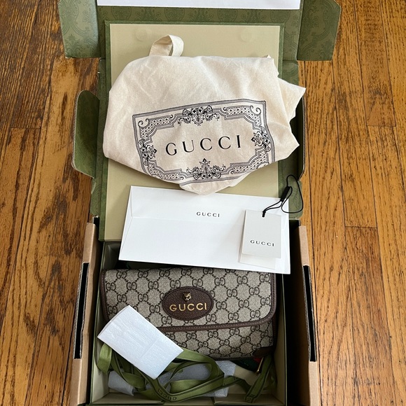 Gucci Handbags - GUCCI NEO VINTAGE GG SUPREME BELT BAG